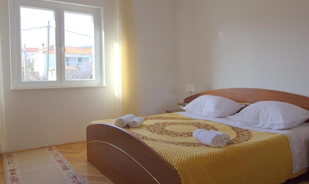 Apartmani Neda Kali Exteriör bild