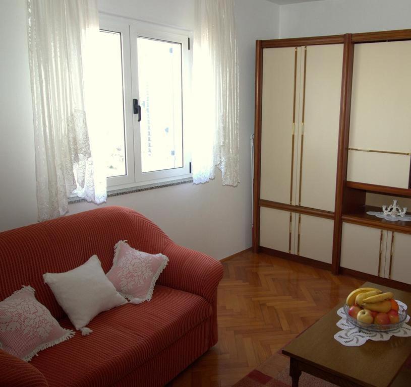 Apartmani Neda Kali Exteriör bild
